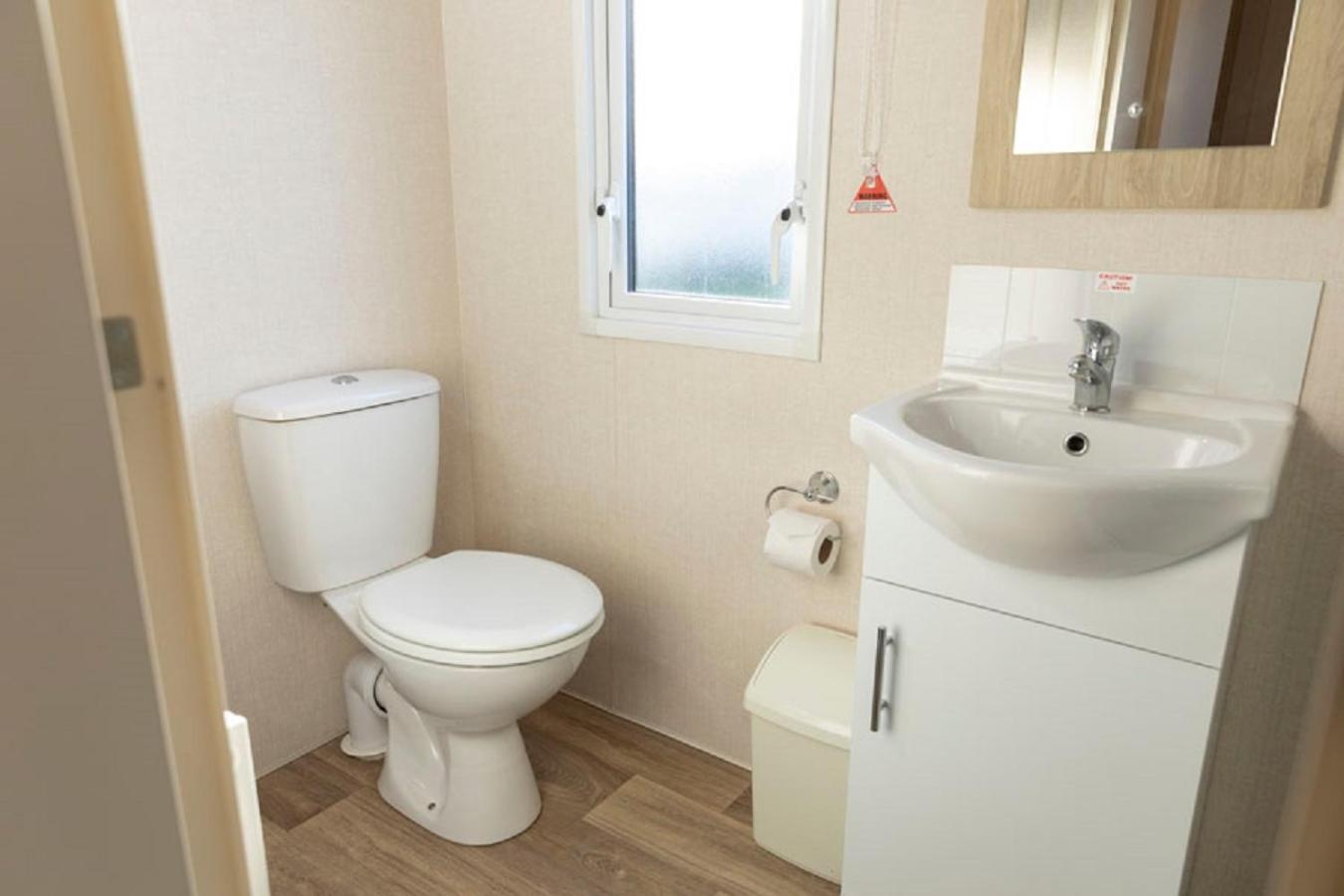 Pentire Coastal Holiday Park บู๊ด ห้อง รูปภาพ